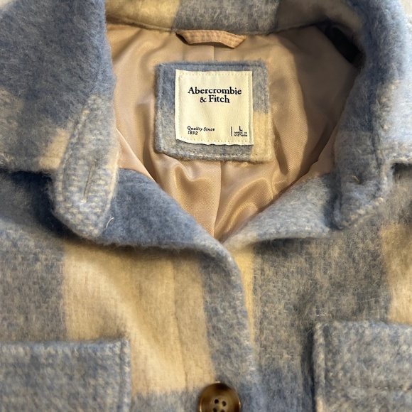Abercrombie & Fitch blue and cream plaid shacket * Never been worn - Picture 2 of 4